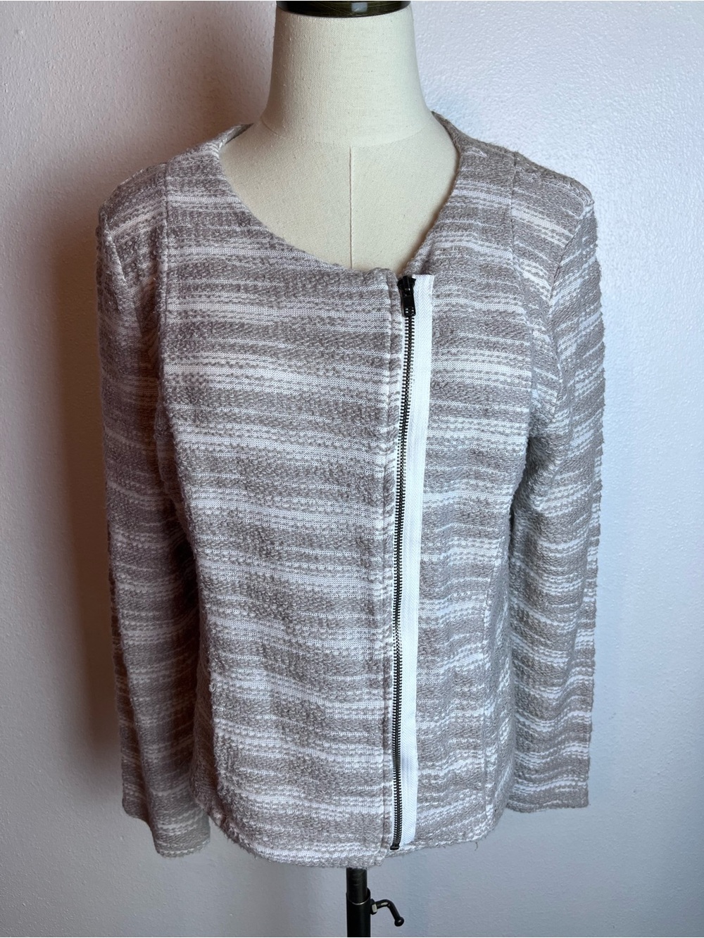dolan by Anthropologie Taupe & White Striped Zip-Front Knit Blazer